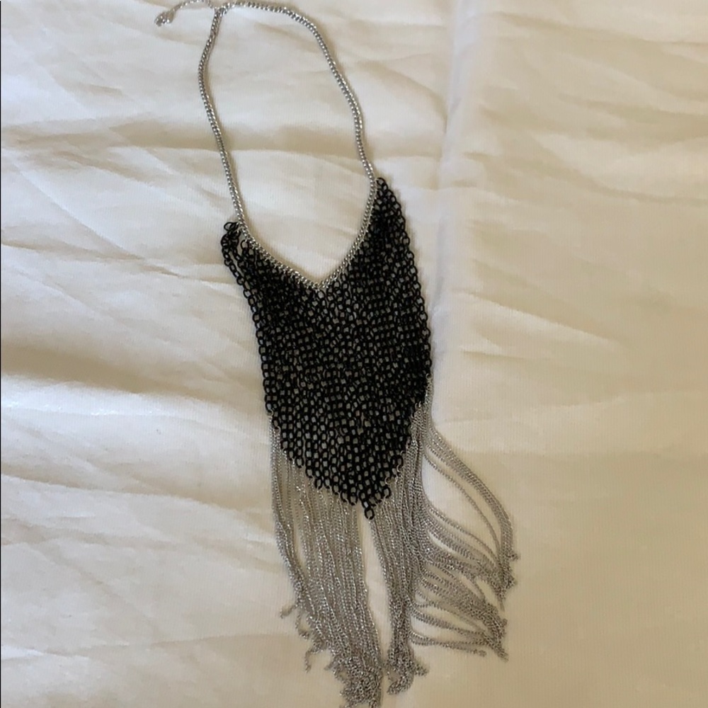 Women's fashion necklace